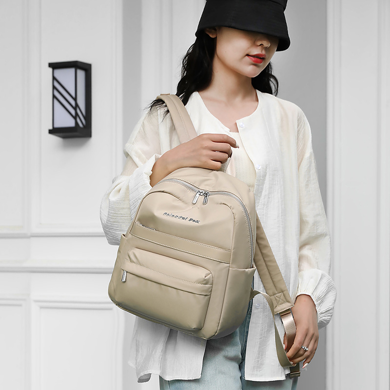 Colorful Fox's new large-capacity backpack, a simple and elegant outdoor casual backpack for women, and a lightweight school bag for students details Picture