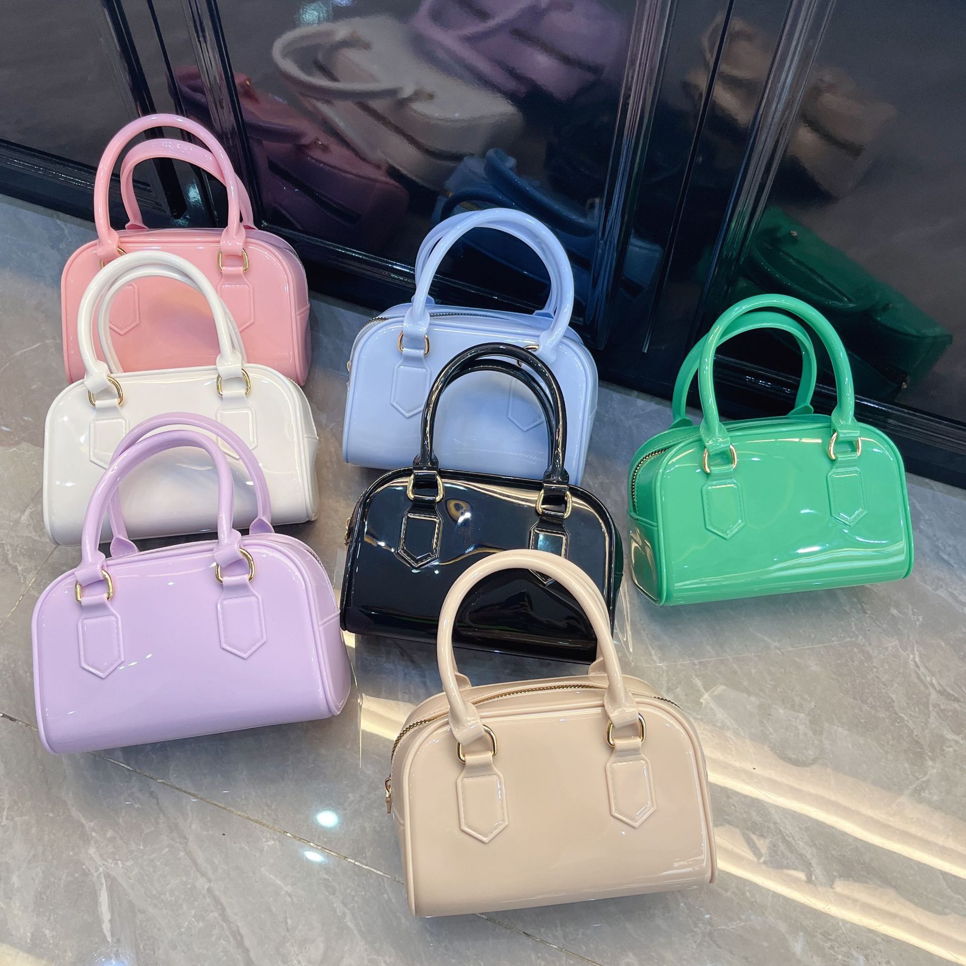2025 New fashion jelly bag, pillow bag, Boston bag, simple, fashionable and trendy single-shoulder, crossbody and hand-held women's bag full figure