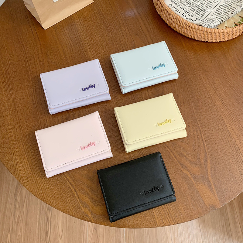 Ladies' short wallet 2024 New style, fresh and solid color, student coin purse, card case, cute wallet, small leather wallet Application Scenario
