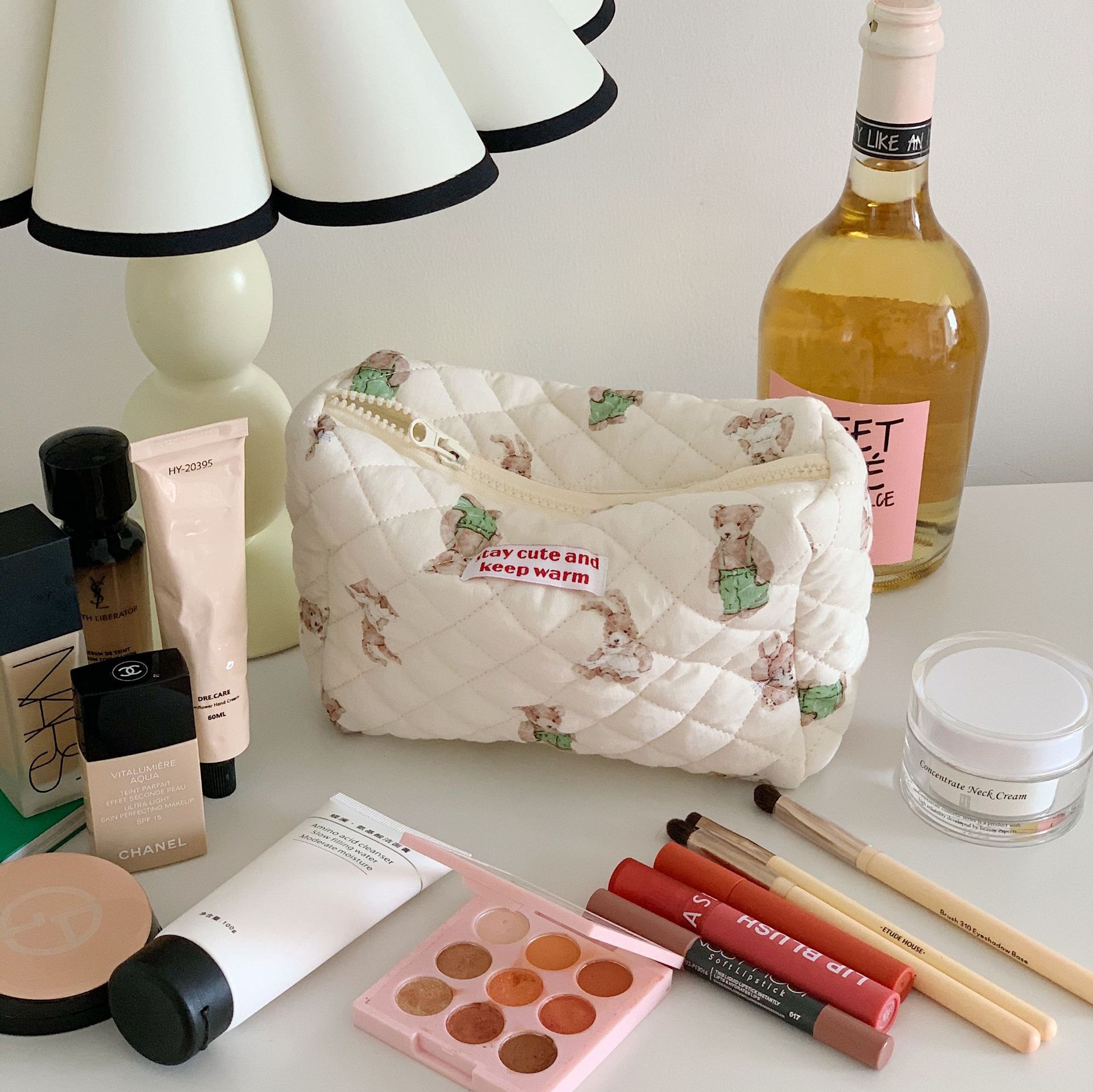 ins Korean flower bear Little rabbit makeup bag, pen case, large capacity portable travel toiletry bag, and miscellaneous storage bag Application Scenario