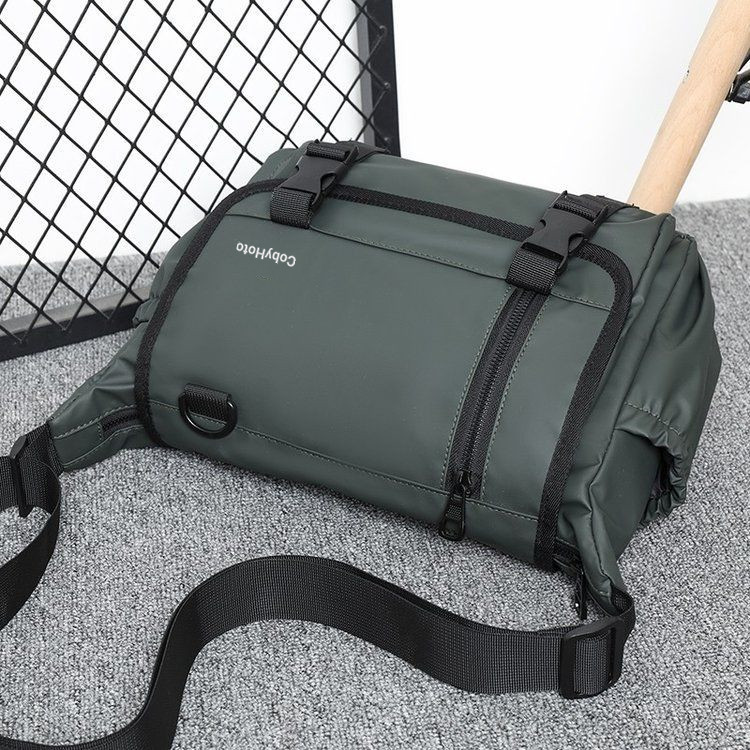 2025 New Japanese-style simple and functional single-shoulder bag, casual men's crossbody bag, fashionable and versatile, large-capacity messenger bag details Picture