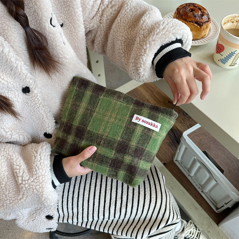 311023 ins Casual tweed checkered small square bag, retro makeup bag, loose change shopping clutch, storage bag Specification drawing