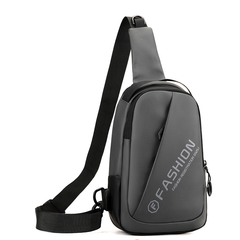 New men's trendy handbag with large capacity, lightweight and versatile shoulder bag, outdoor sporty and fashionable crossbody bag Item Picture