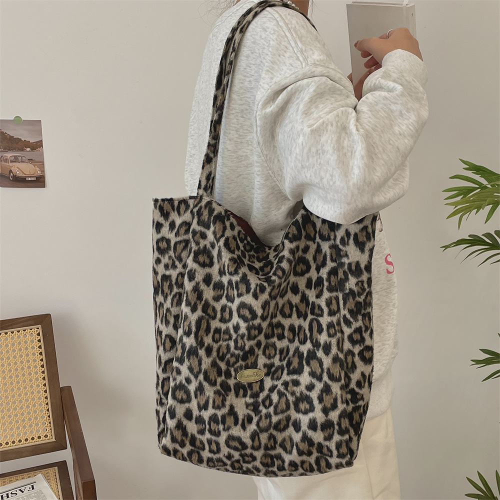410271 Casual Bag for Women, 2024 New Style Fashionable woolen checkered single-shoulder bag, large capacity double-sided dual-purpose bag details Picture