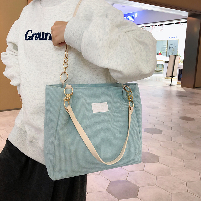 Versatile large-capacity bags, women's single-shoulder bags, versatile and niche design commuter crossbody bags. This year, corduroy tote bags are in fashion details Picture
