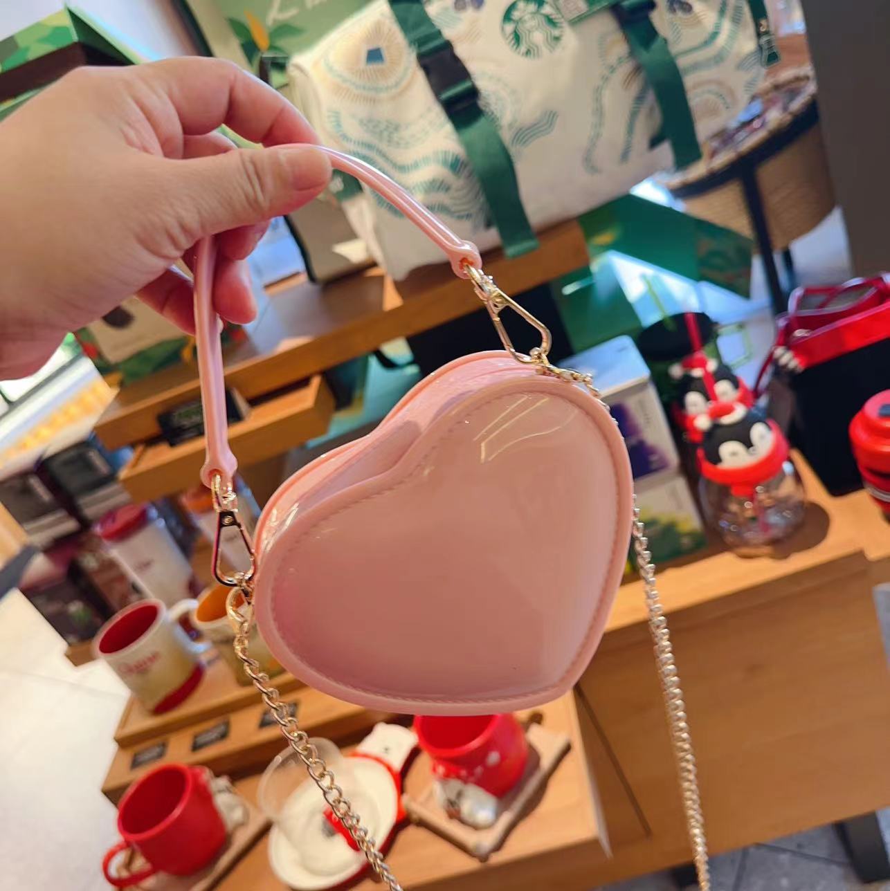 2025 New Korean version Fairy Heart Jelly Bag, children's bag, fashionable and cute mini bag, personalized heart bag full figure