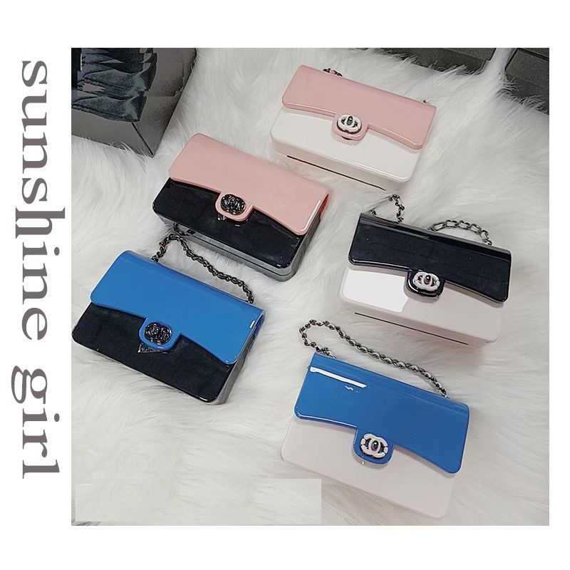 Summer 2025 new trendy Xiaoxiang acrylic bag, socialite chain bag, black and white color-blocked women's box bag full figure