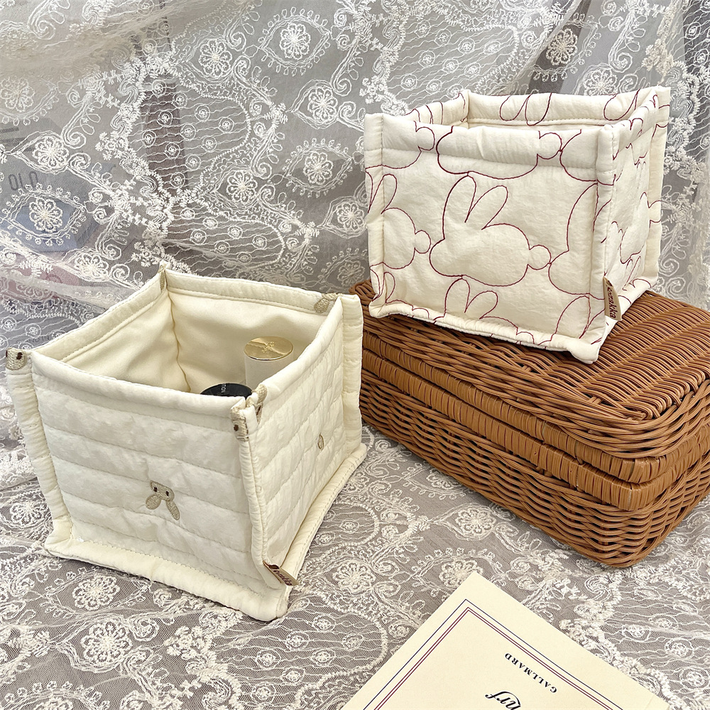 41221 Quilted cotton-padded cute storage basket, desktop clutter organizing square storage box, cosmetics storage basket Application Scenario