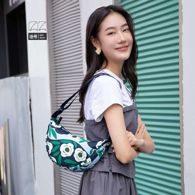 Fashionable and casual women's crossbody bag, new single-shoulder bag, high-end printed dumpling bag, women's crossbody bag, versatile small cloth bag full figure