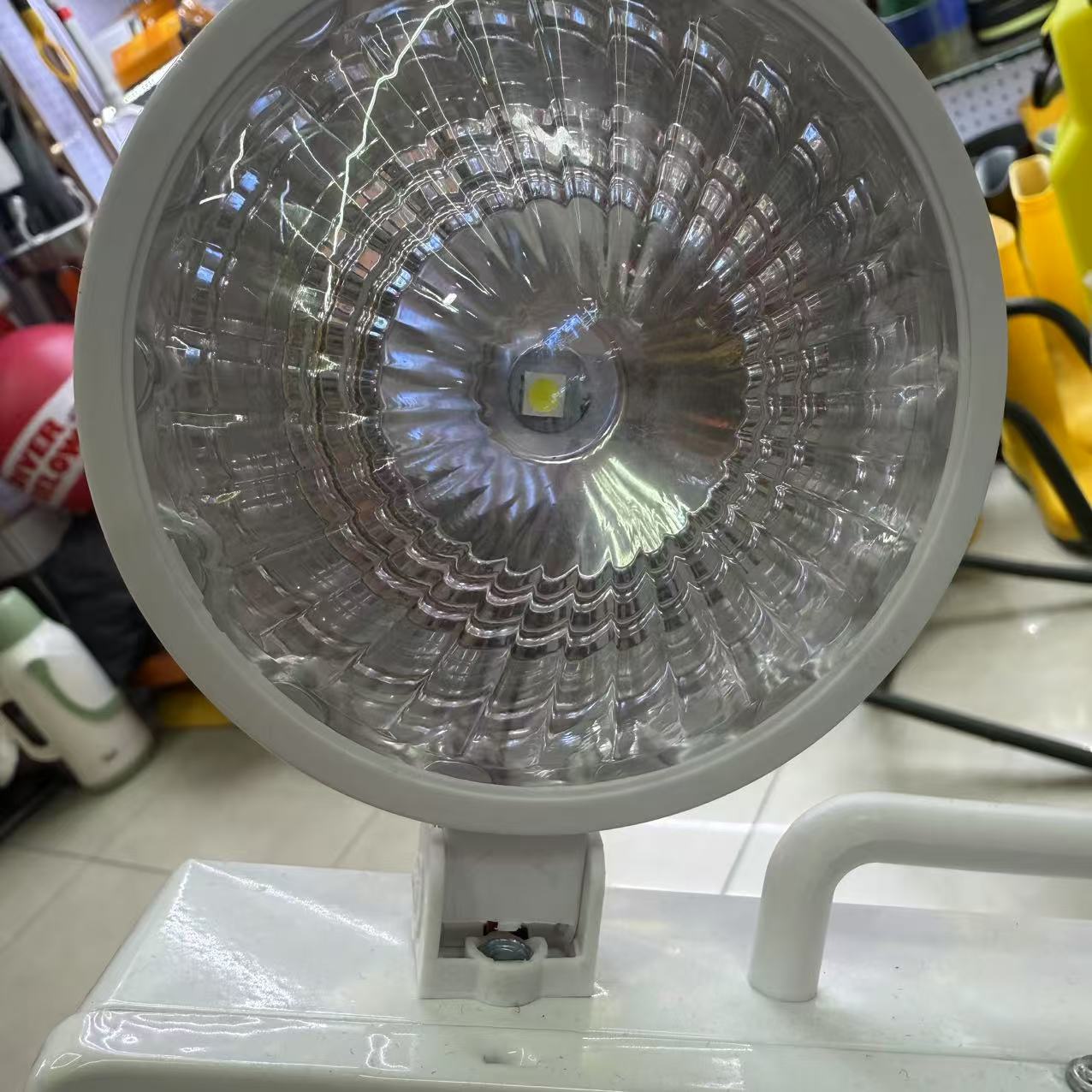 LED应急灯实物图