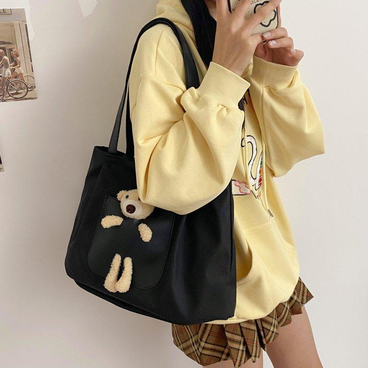 Japanese-style casual large-capacity nylon single-shoulder bear girls' bag, new autumn and winter crossbody bag, cute girl tote bag undefined