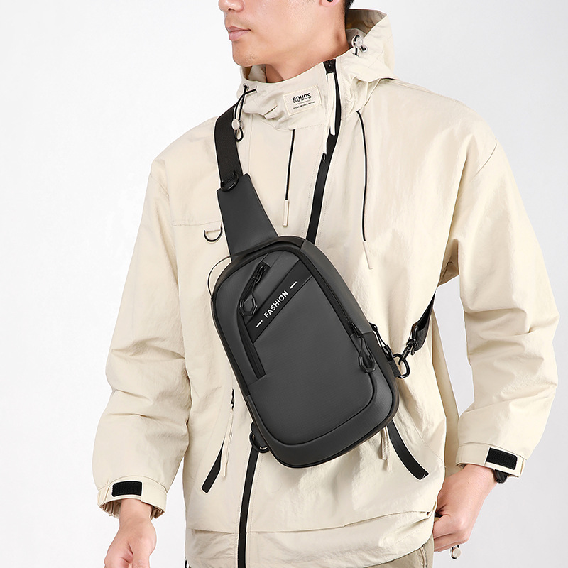 New cross-border chest bag for men, a high-end waterproof multi-functional backpack, an outdoor casual high-end men's crossbody bag Specification drawing