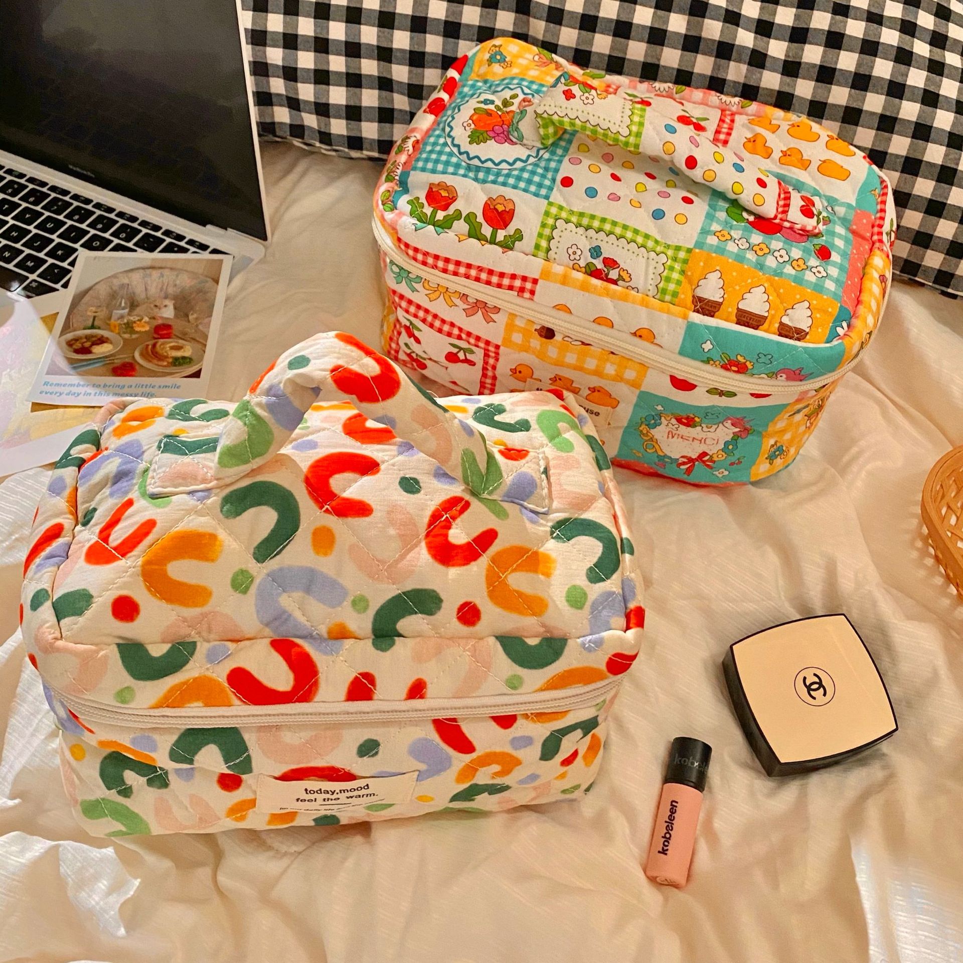 Pastoral style makeup bag ~ High appearance level portable large-capacity travel toiletry bag, cosmetics storage bag, toiletry bag for women full figure