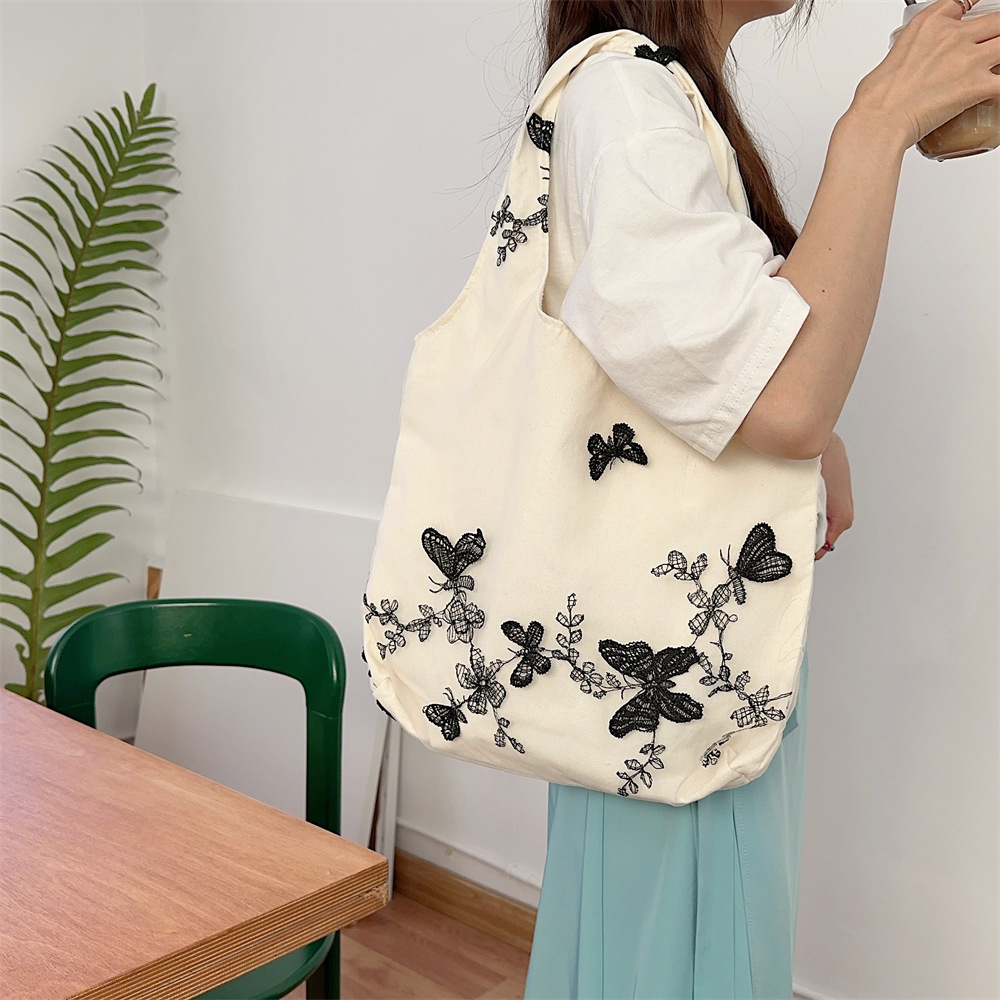 44292 Traditional Chinese style retro embroidered lace butterfly cloth bag for casual women's travel, canvas bag, large capacity single-shoulder bag full figure