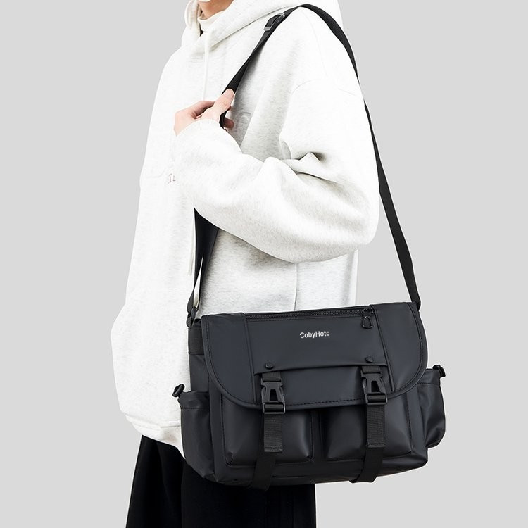 Japanese-style workwear men's bag 2025 new casual men's backpack, large-capacity cycling sports lightweight single-shoulder crossbody bag full figure