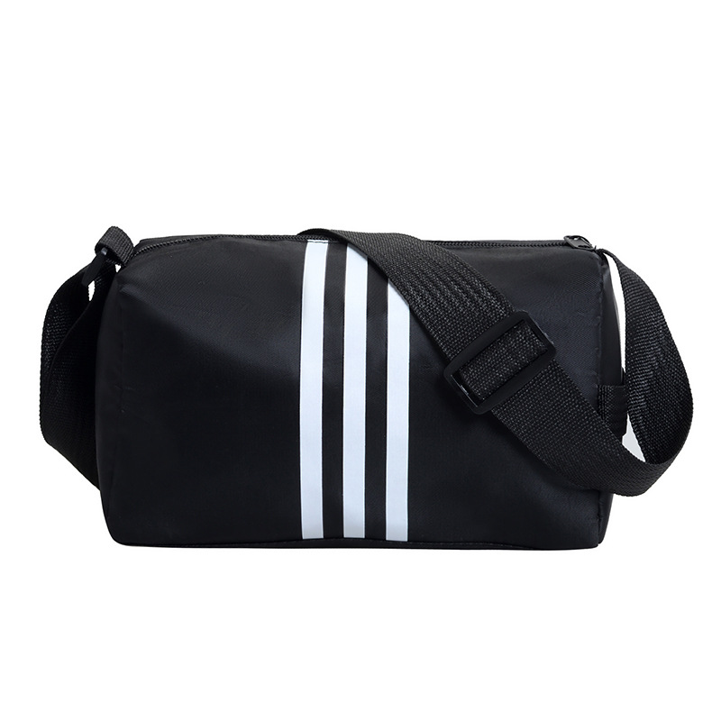 The new large-capacity women's bag, a Korean-style fashionable one-shoulder bag with a trendy Oxford fabric logo printable crossbody bag, is selling well Item Picture