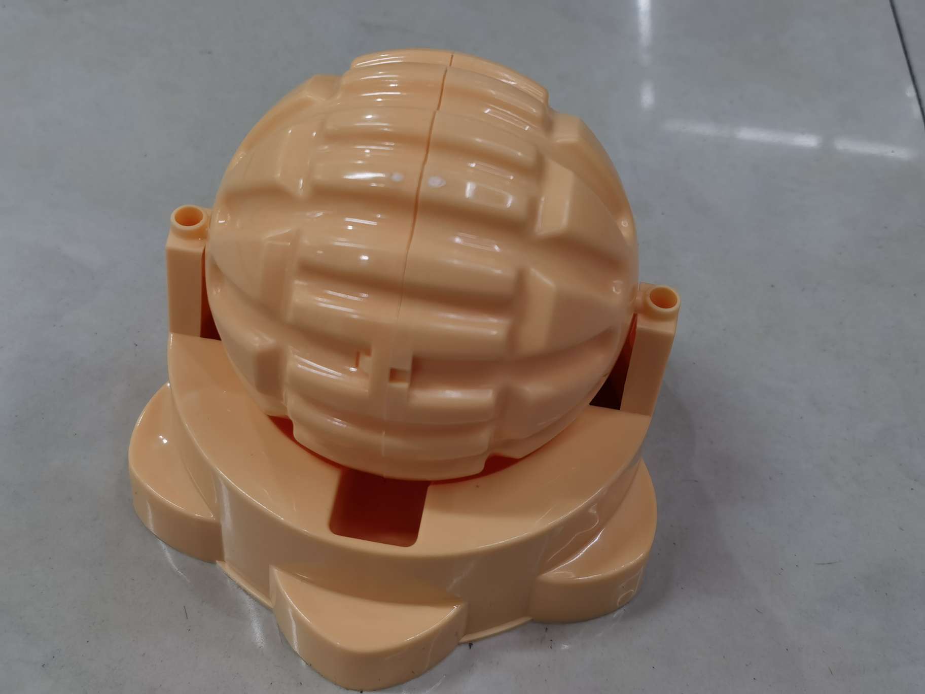 Pet intelligence rotating food leak ball toy, portable suction cup design, pet food leak device, plate, dog toy, pet undefined