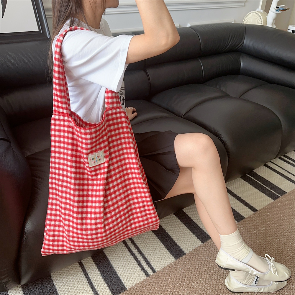 48202 Early Autumn new checkered woolen single-shoulder bag, double-layer shopping bag, retro, casual and versatile commuting underarm bag full figure