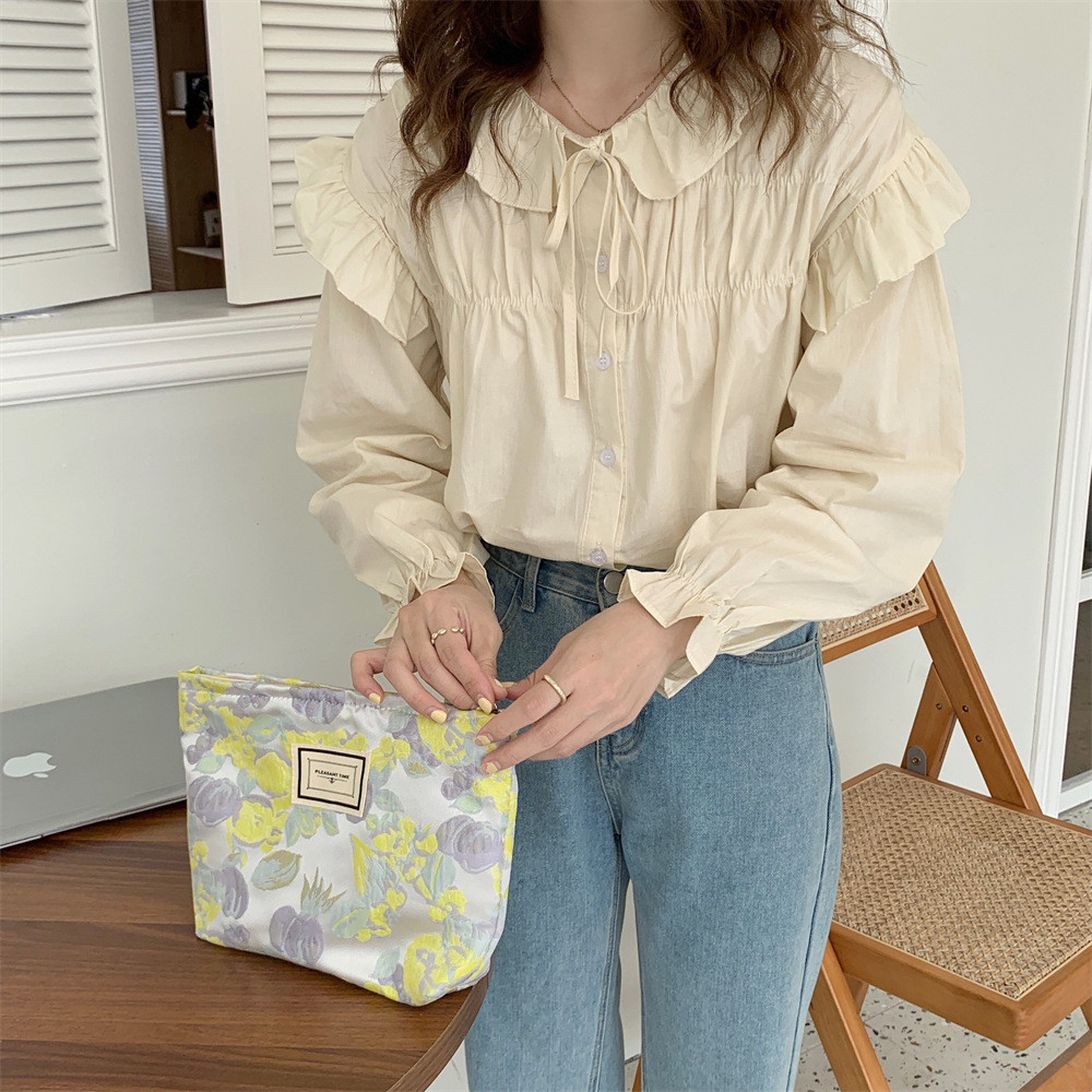 The 17311 bag is a new jacquard retro cosmetic clutch for women, featuring a fresh French grape and green grape makeup bag Specification drawing