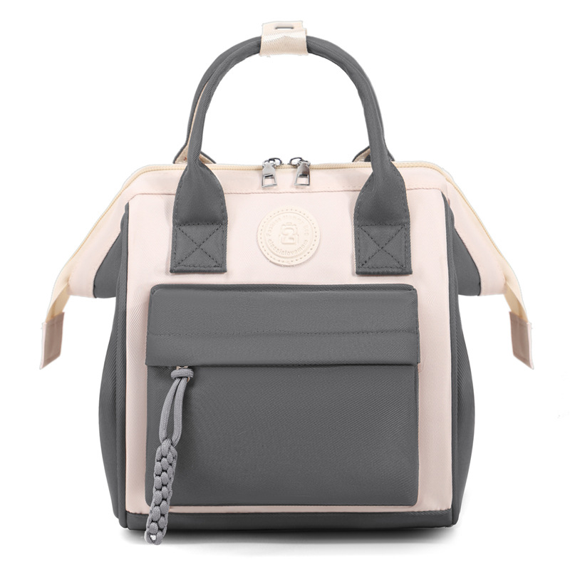 Mummy Bag, a new multi-functional and fashionable portable backpack for mothers and babies to take their kids out for a walk Specification drawing