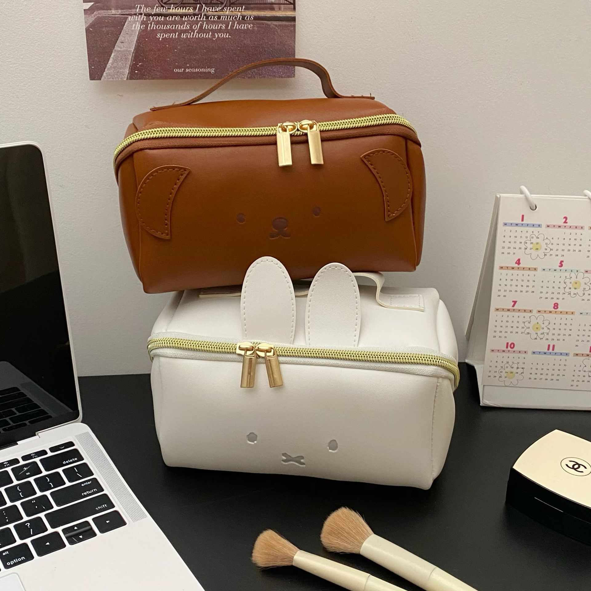 Large-capacity rabbit hand-held makeup bag for women 2025, new portable travel toiletry and storage bag, multi-functional storage bag full figure