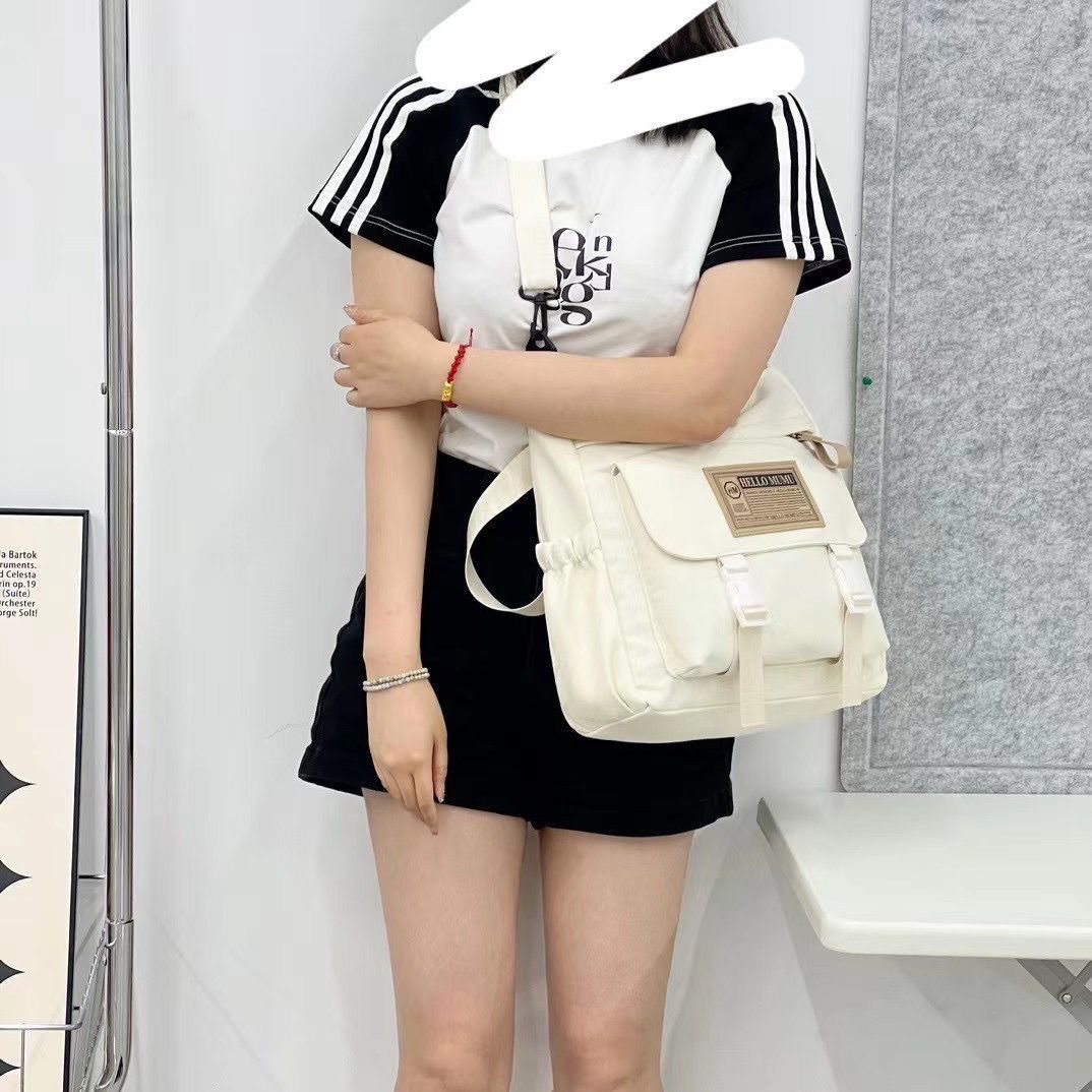 New large-capacity single-shoulder commuter bag, Japanese ins minimalist nylon crossbody bag for girls, student class messenger bag details Picture