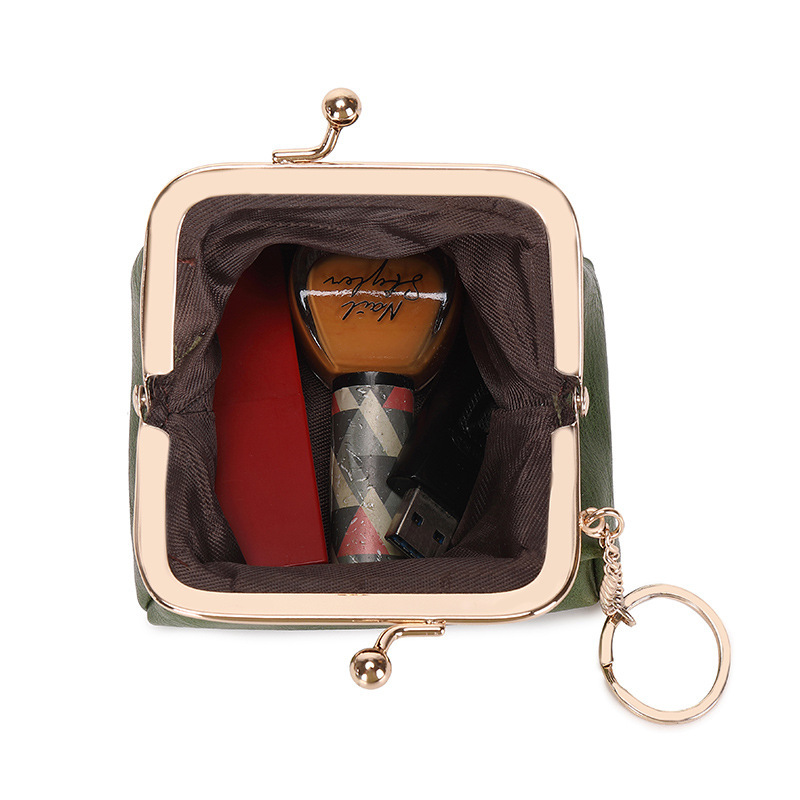 Cross-border retro clip coin purse 2023 New compact and portable key case PU solid color Versatile coin storage case Application Scenario