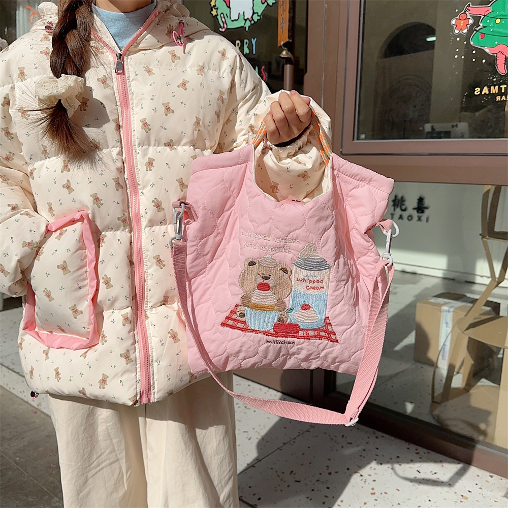 M31225 cream-colored autumn and winter new large-capacity canvas bag, quilted and embroidered handbag, shopping crossbody bag Specification drawing