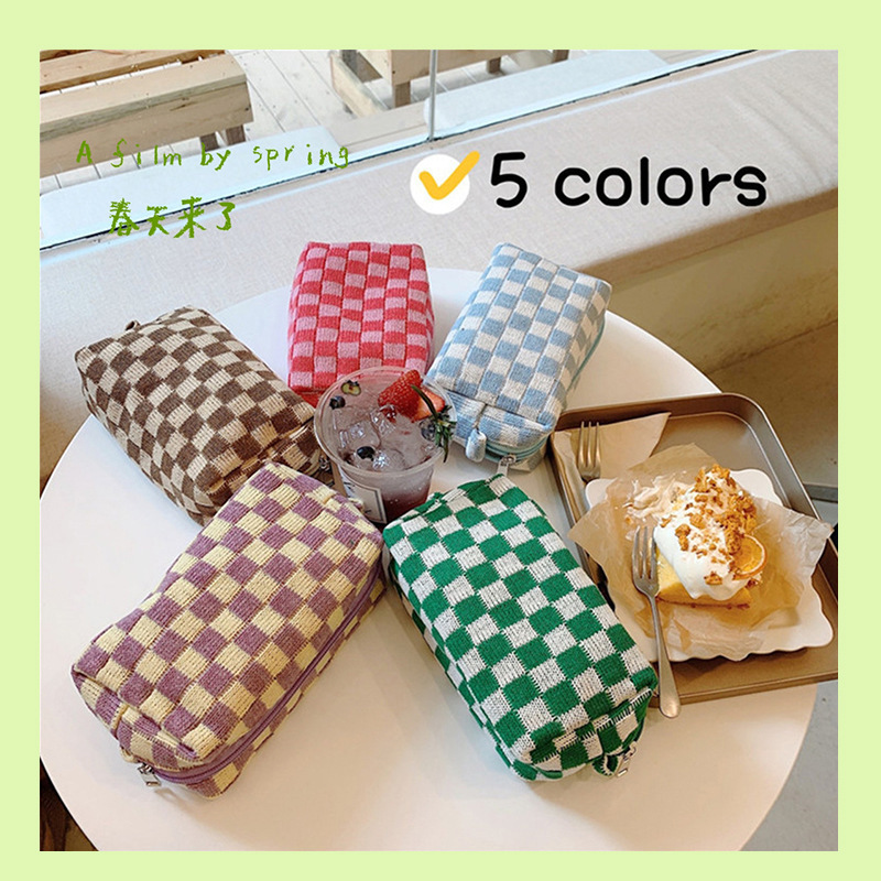 11173 Korean ins knitted checkered color-blocking wool grid cosmetic storage and organization bag, student pen case full figure