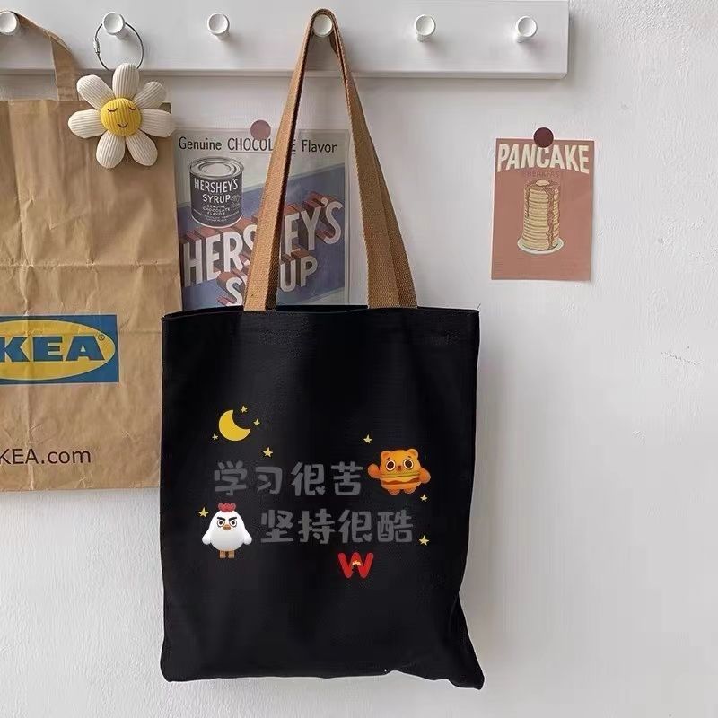 Canvas bag 2024 Hand-held new student book bag, large-capacity tutorial cloth bag, durable and environmentally friendly zipper hand-held bag Application Scenario