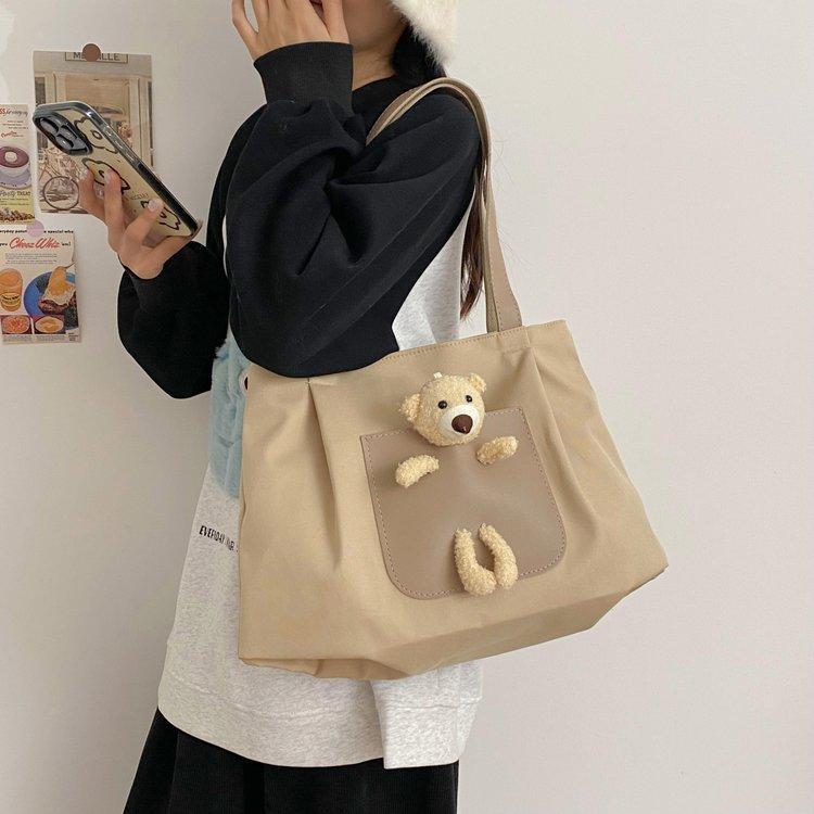 Japanese-style casual large-capacity nylon single-shoulder bear girls' bag, new autumn and winter crossbody bag, cute girl tote bag undefined