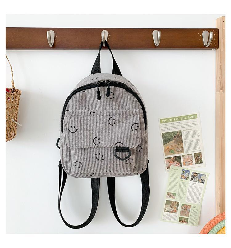 British-style versatile and cute single-shoulder mini crossbody bag 2023 new artistic and casual small bag backpack batch undefined