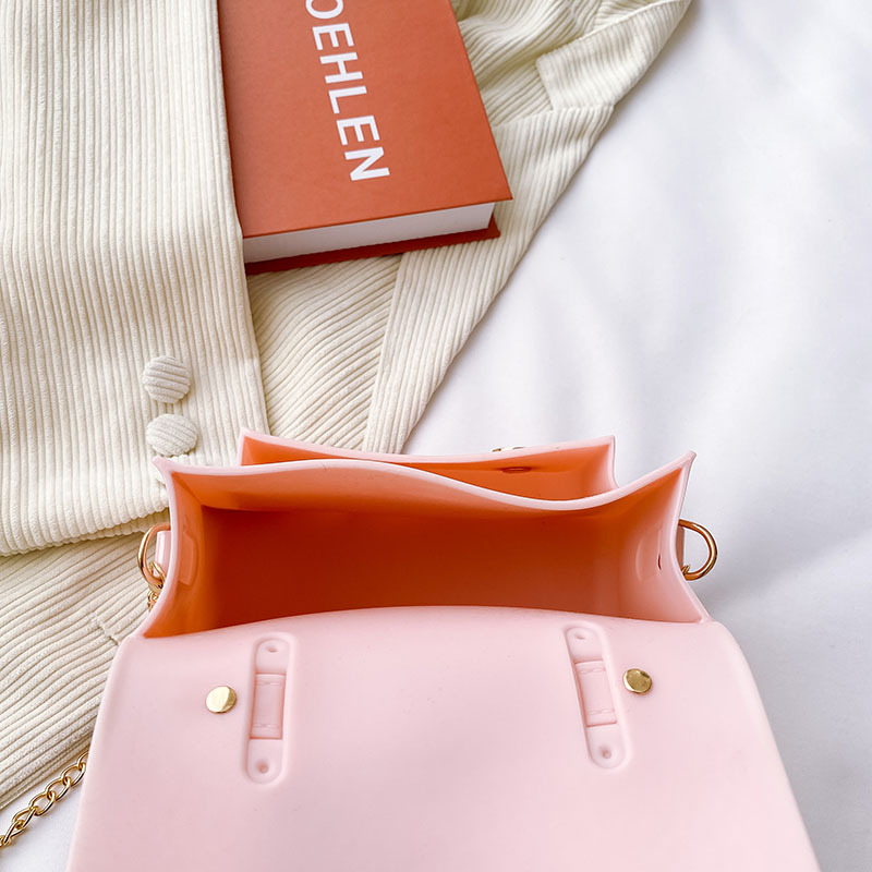 The 2025 new summer jelly bag, a fresh and cute magnetic clasp hand-held Cambridge bag, a casual and stylish single-shoulder crossbody bag Specification drawing