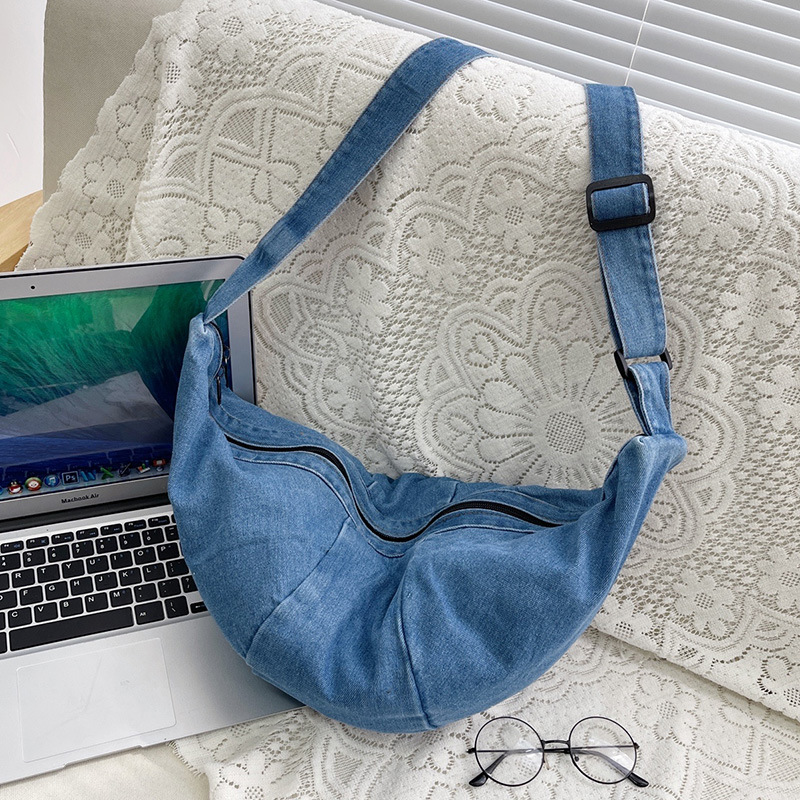 Hong Kong-style Harajuku ins bags, women's crossbody bag, versatile denim chest bag, men's waist bag, street fashion brand, student crossbody bag Application Scenario
