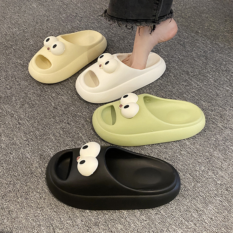 Men wear thick-soled slippers for outdoor use. Indoor anti-slip and deodorizing slippers for bathing. Couples wear cool slippers for stepping on feces at home. Women wear summer 241 details Picture