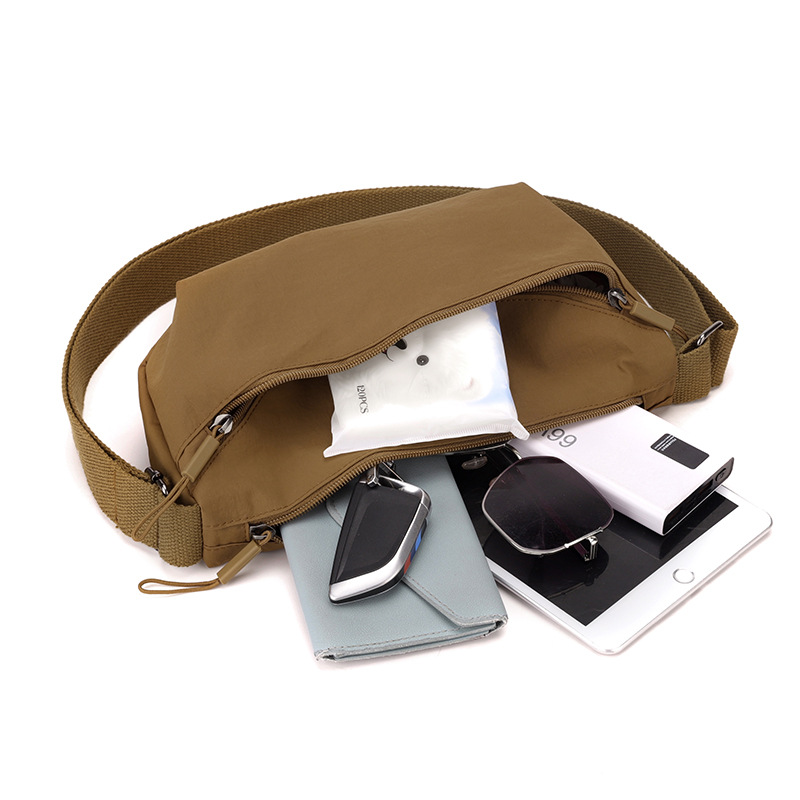 The 2025 new casual sporty women's chest bag, simple and versatile crossbody bag, washable fabric lightweight single-shoulder bag, saddle bag Application Scenario