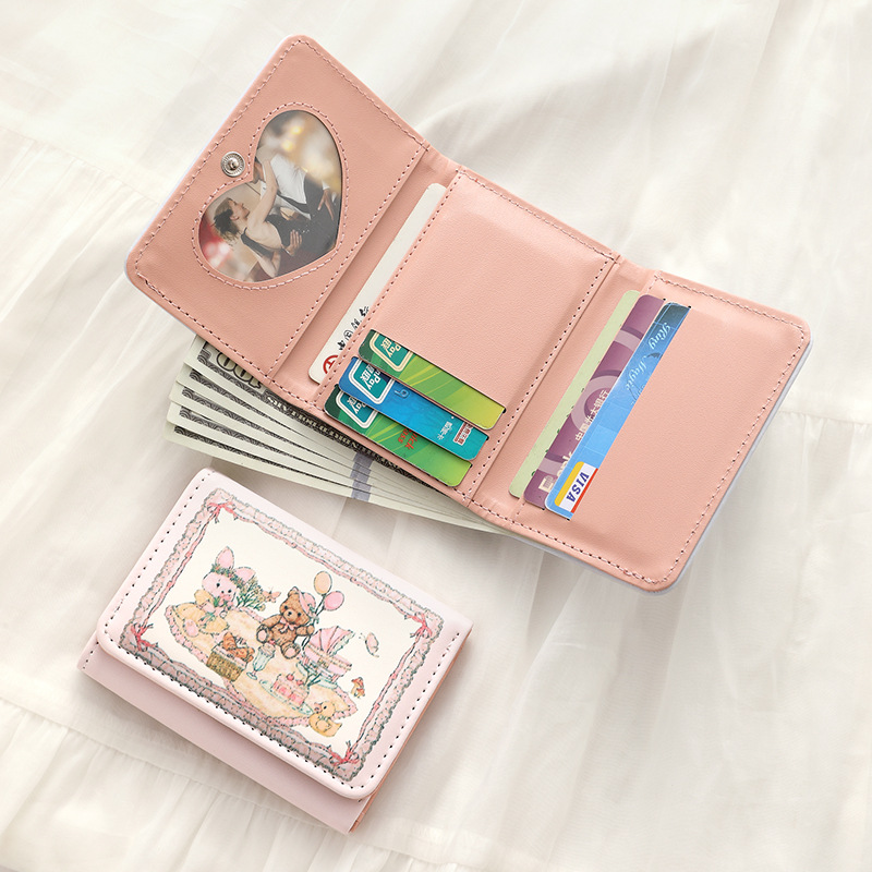 Cartoon 30% off wallet, Korean version cute lady card bag, fashionable embroidered thread short multi-slot coin purse full figure
