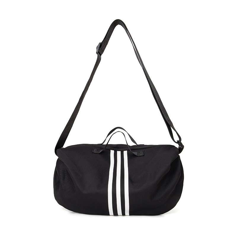 New large-capacity women's fashionable fabric bag, casual and versatile, single-shoulder hand-held dumpling bag, short trip crossbody bag Application Scenario