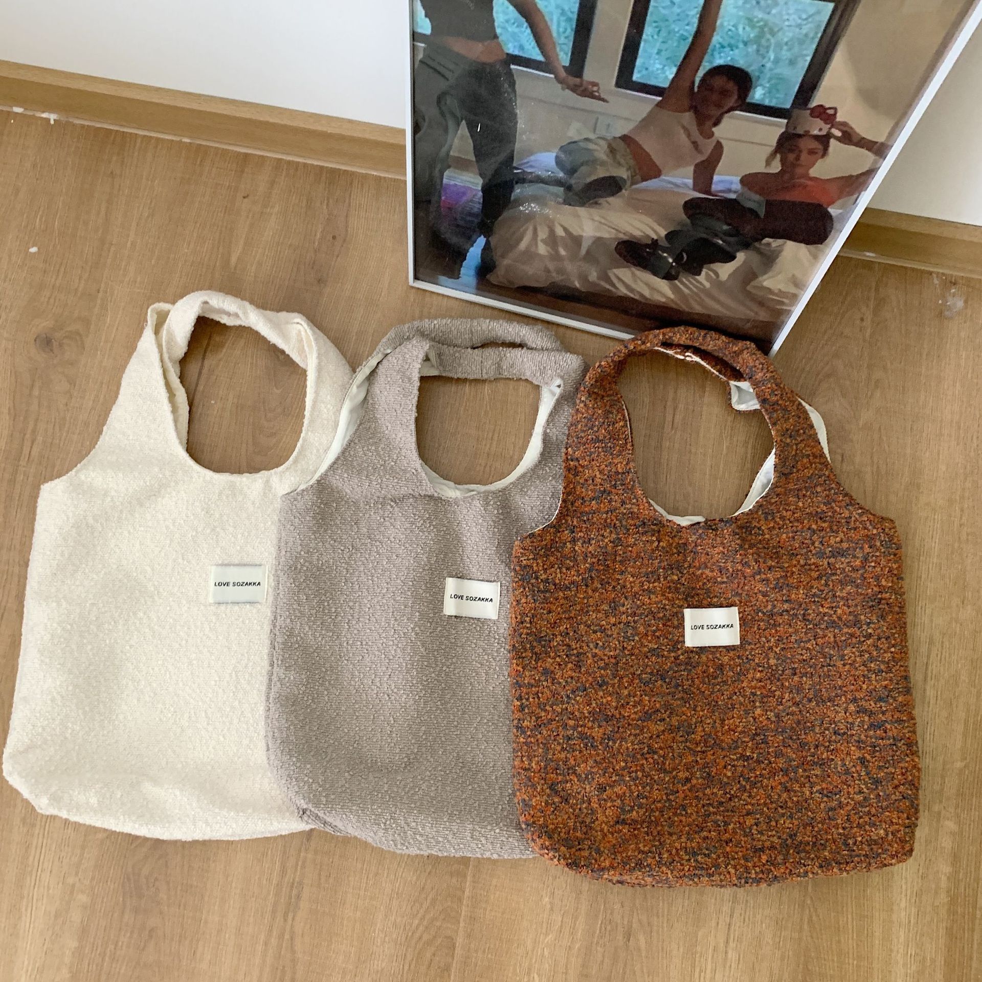 28171 woolen Japanese and Korean large bag, Harajuku versatile female student large capacity single-shoulder bag, retro vest bag Application Scenario