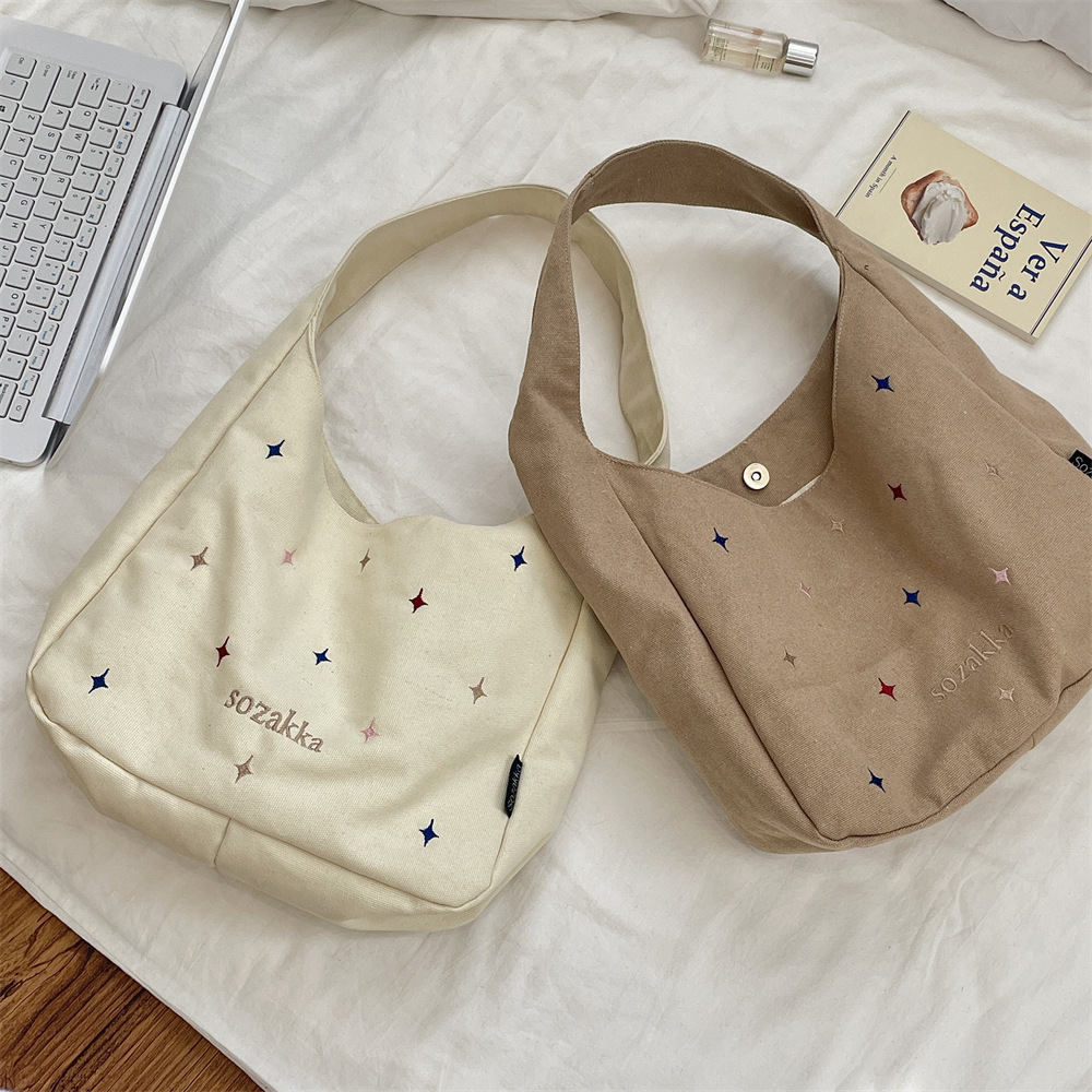 5362 Korean version star embroidery underarm bag, large-capacity commuting canvas bag, schoolbag for girls, travel bag details Picture
