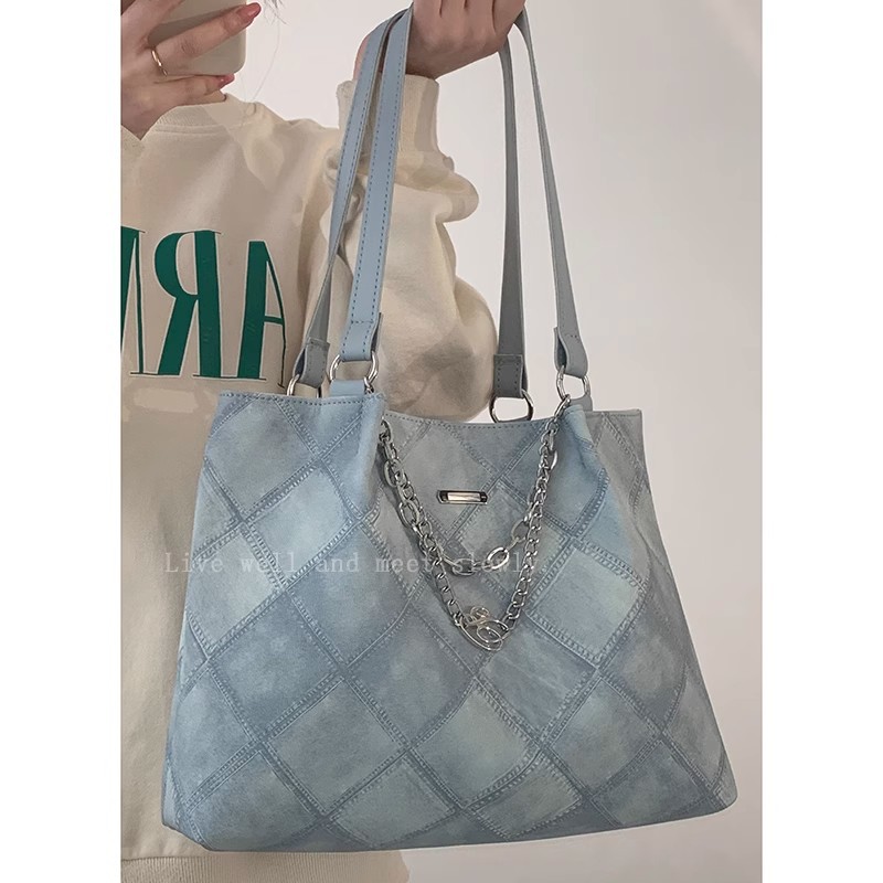 Diamond-shaped commuter bag for women 2023, a trendy and retro diamond-shaped tote bag, a large-capacity single-shoulder bag for students' classes Specification drawing