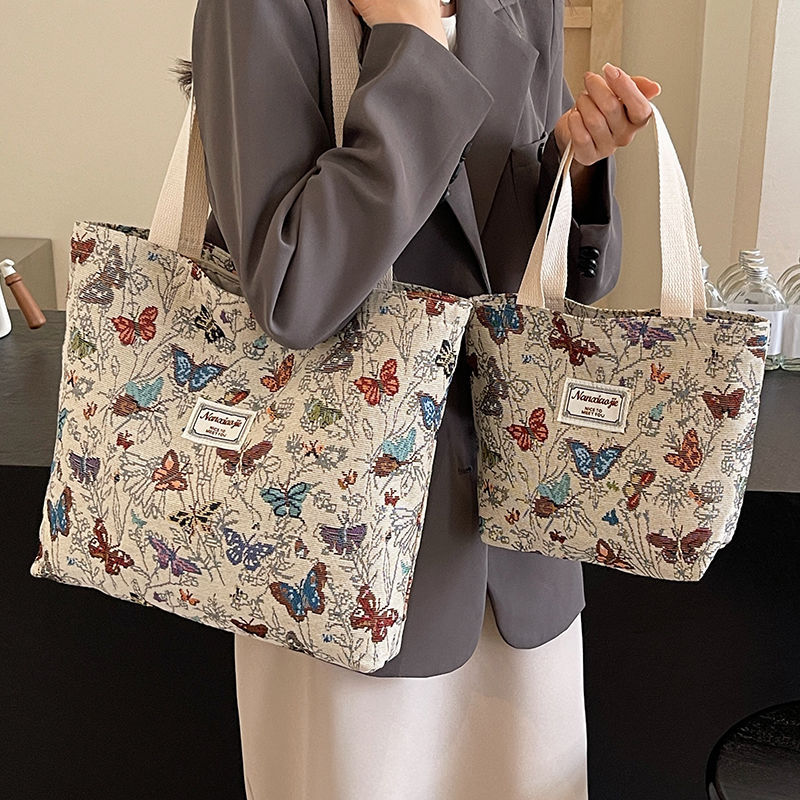 High school students' class canvas bag 2025 new commuter tote bag for girls, ins fashion, single-shoulder mommy bag for going out full figure