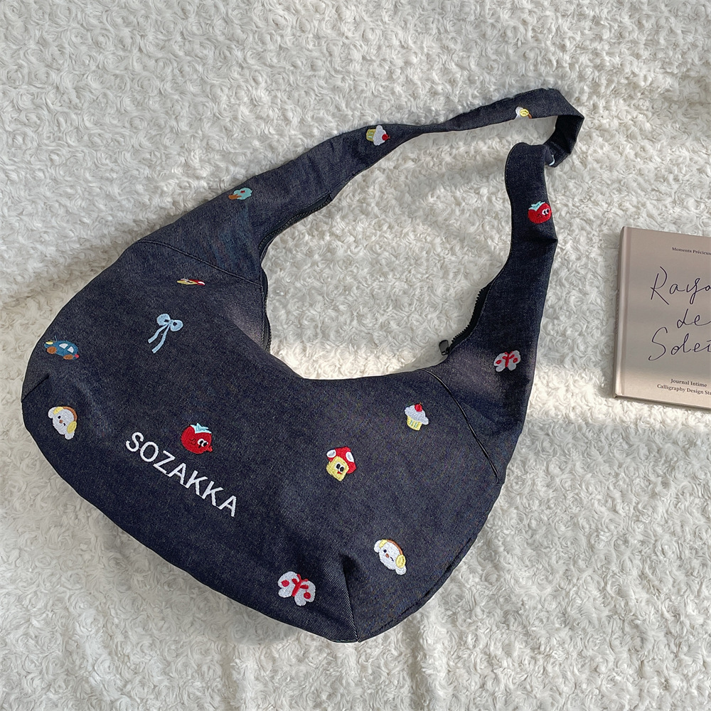 52232 denim crossbody bag, a versatile Korean-style embroidered single-shoulder tote bag, and an ins simple student fabric bag details Picture