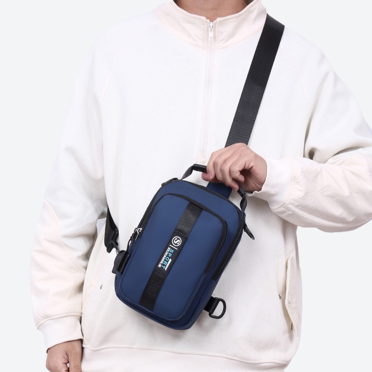 New sporty and fashionable backpack for men, casual running crossbody chest bag, simple and trendy chest bag for young people details Picture