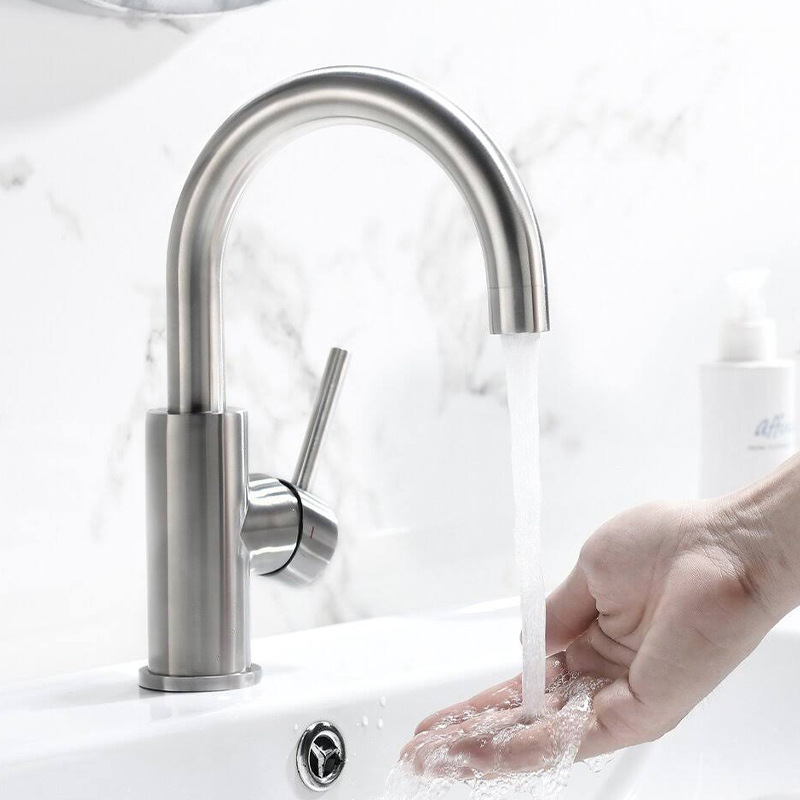 Cross-border kitchen faucets, household cold and hot water faucets, countertop basins, washing basins, sink faucets, bathroom cabinet faucets details Picture