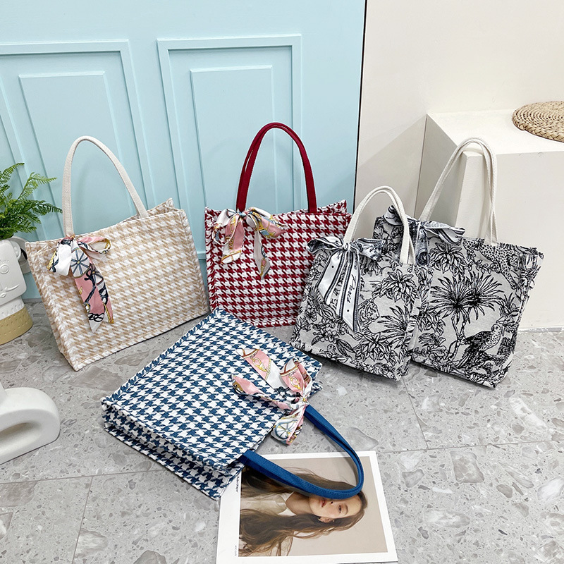 ~ New Korean ins waterproof mini checkered hand-held canvas bag, portable and small square bag for carrying out full figure