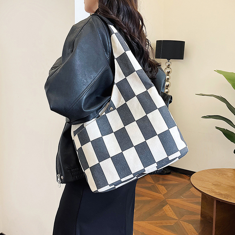 Wholesale of new large-capacity, fashionable and casual tote bags for students' travel Specification drawing