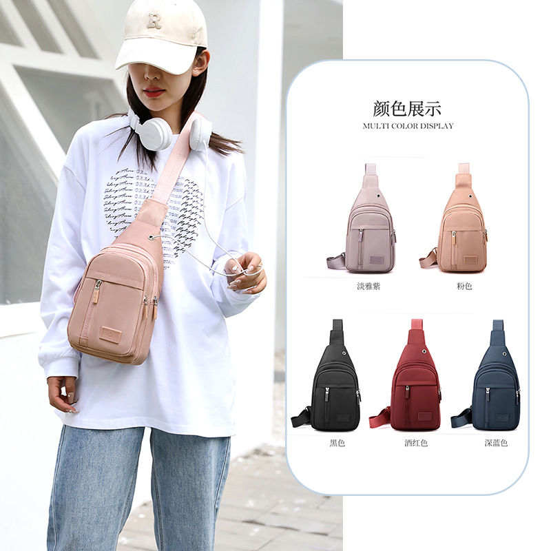 Cross-border simple travel fashion chest bag for women, Oxford fabric waterproof travel crossbody bag, lightweight and large-capacity chest bag full figure