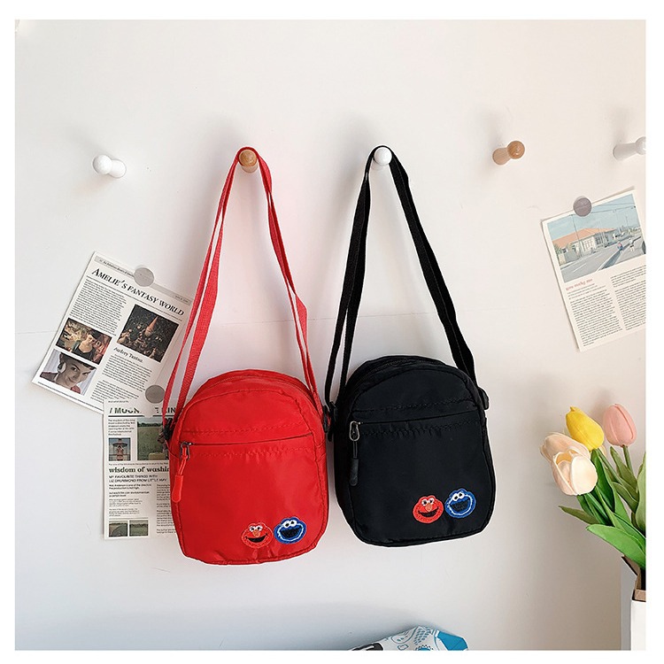 New cartoon mini nylon fabric crossbody bag for women, fashionable Sesame Street coin purse cross-border wholesale Specification drawing