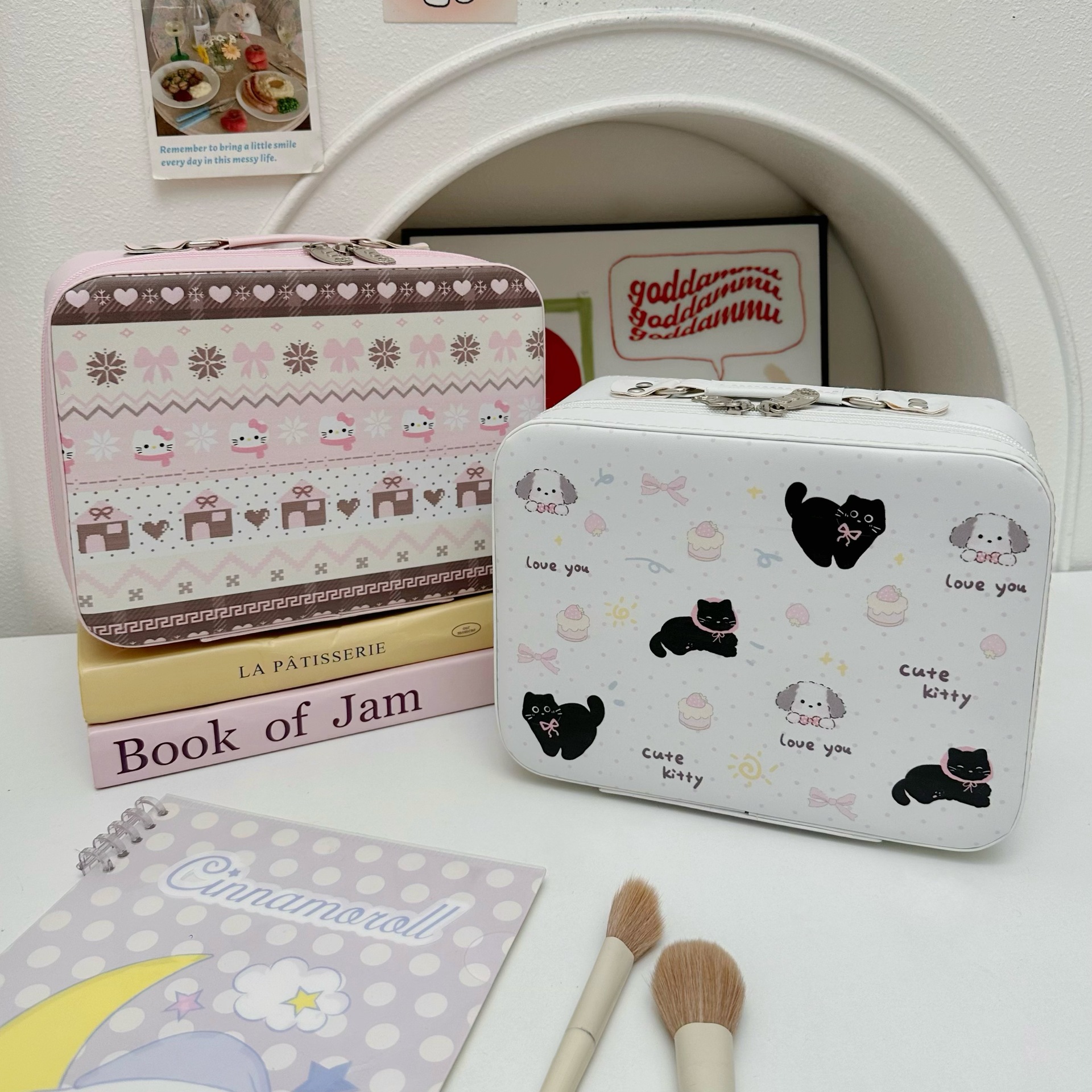 Original cartoon makeup box 2025 new model, high appearance level, large capacity skin care product storage bag, hand-held makeup bag for women details Picture